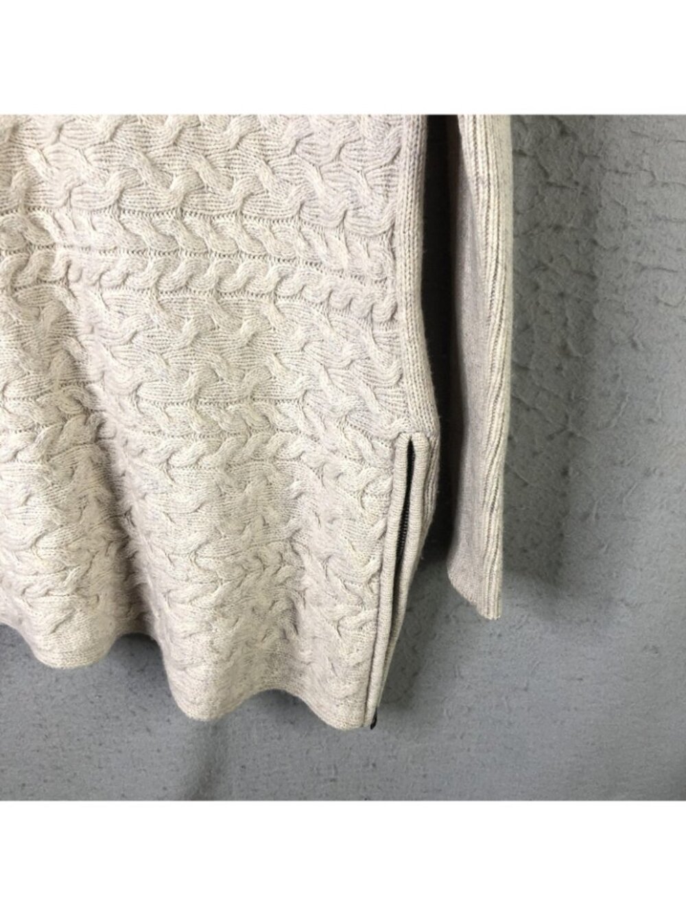 Athleta Sweater Women M Beige Cashmere Cable Knit Quiet Luxury Fisherman Neutral - Picture 16 of 16